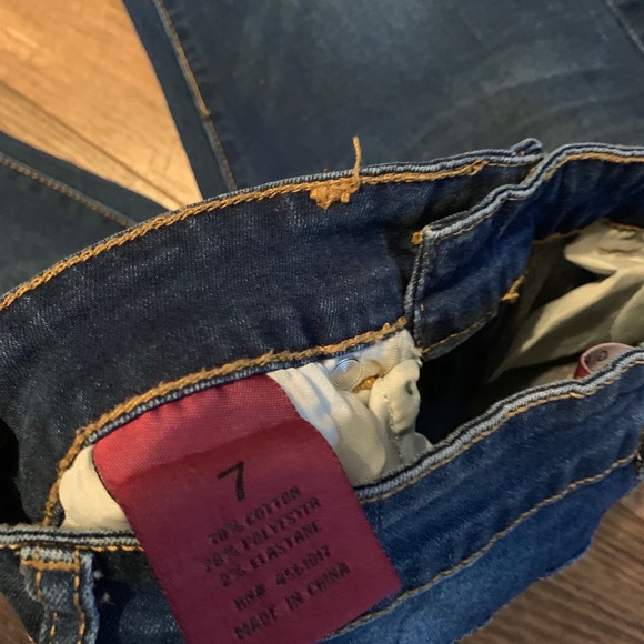 Skinny jeans size 7, Destroyed - Picture 2 of 3